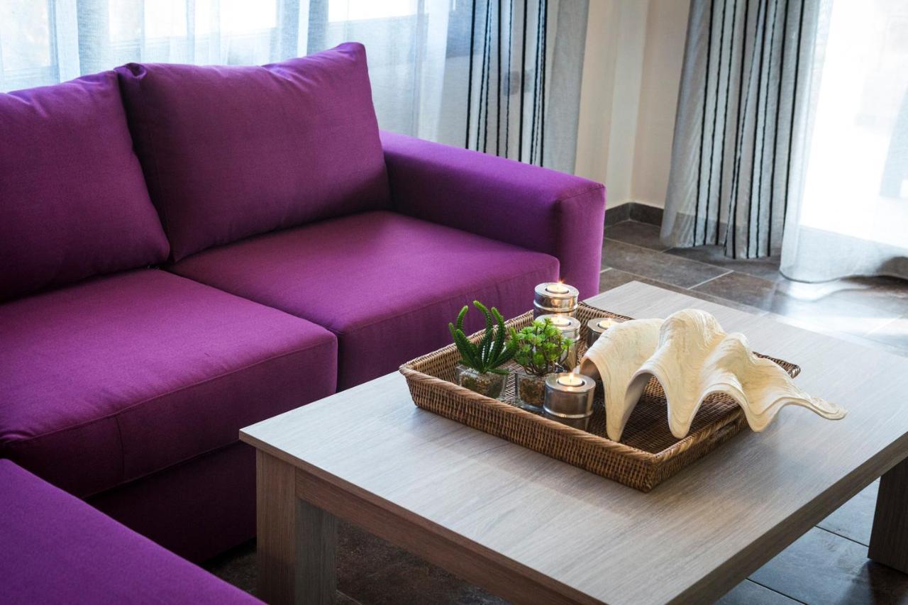 Stigmes Villas & Suites เนอา สกีโอนี ภายนอก รูปภาพ