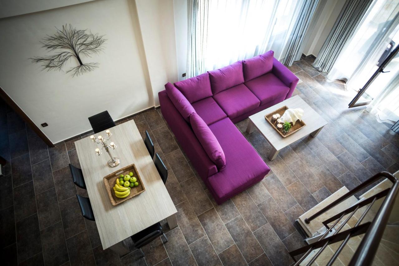 Stigmes Villas & Suites เนอา สกีโอนี ภายนอก รูปภาพ