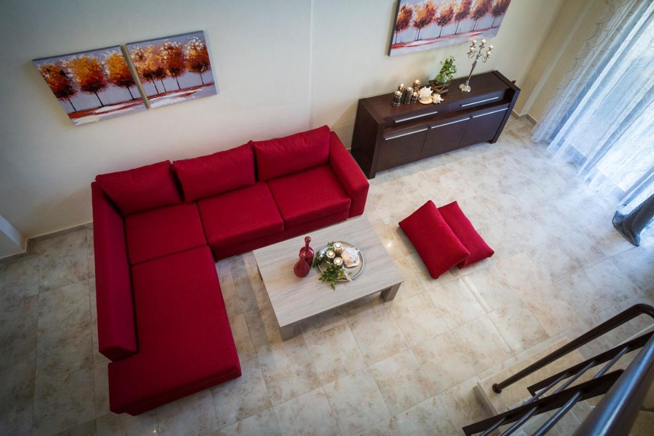 Stigmes Villas & Suites เนอา สกีโอนี ภายนอก รูปภาพ
