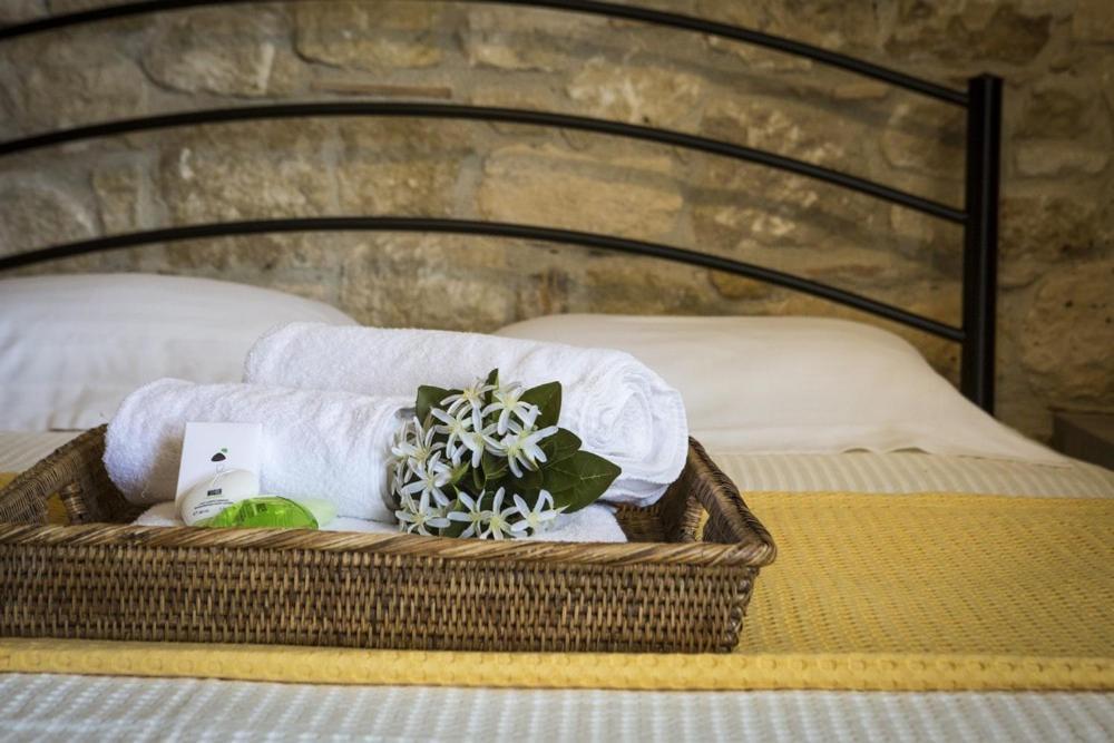 Stigmes Villas & Suites เนอา สกีโอนี ภายนอก รูปภาพ