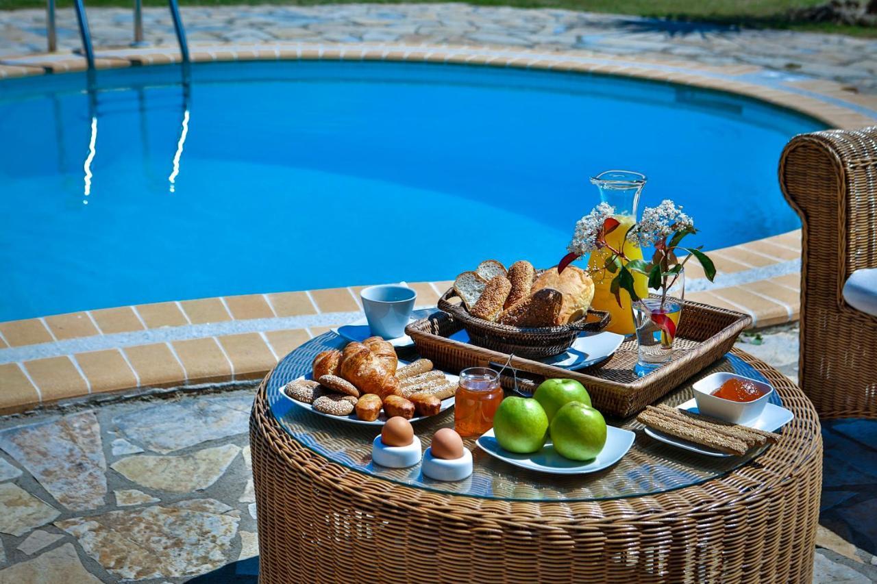 Stigmes Villas & Suites เนอา สกีโอนี ภายนอก รูปภาพ