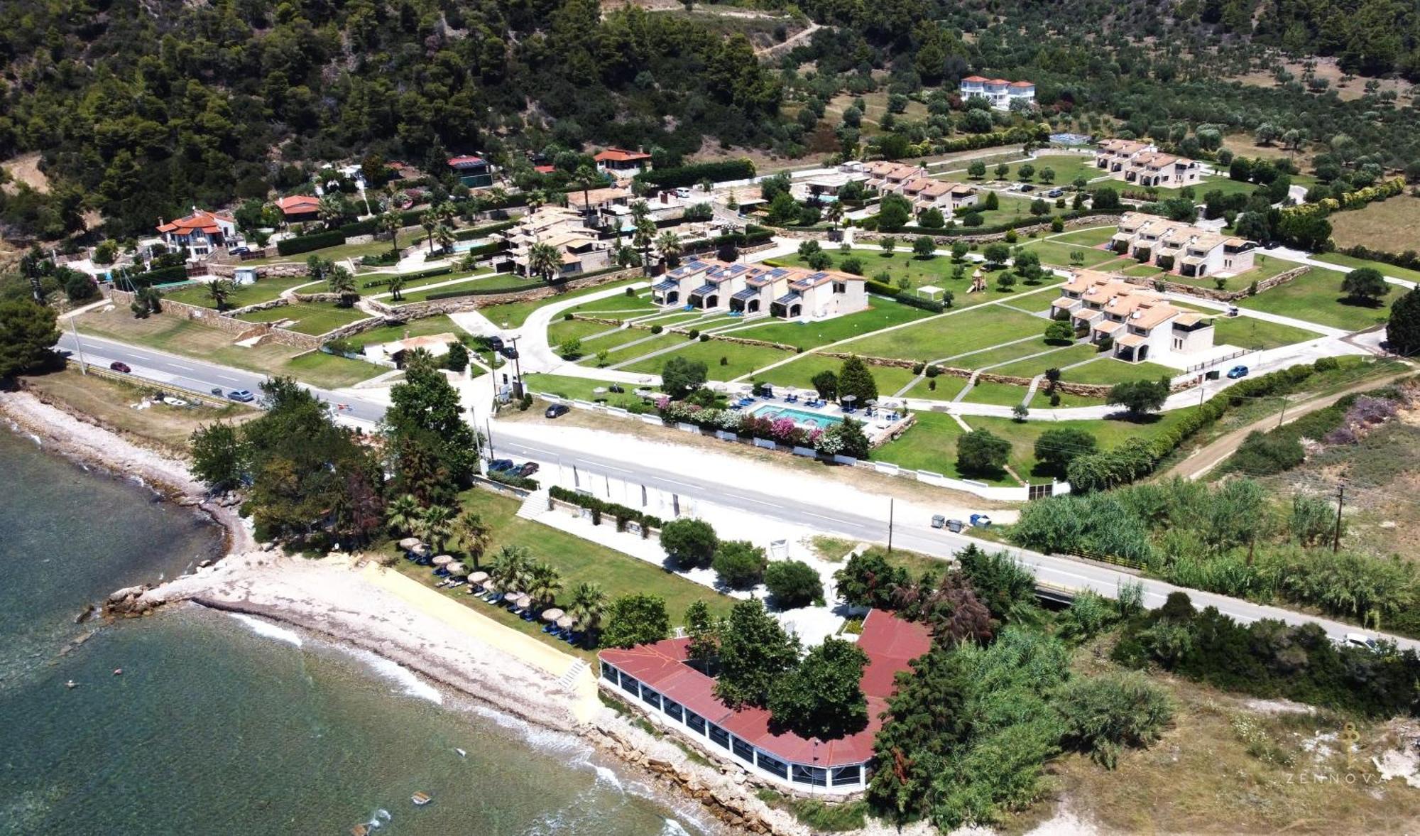 Stigmes Villas & Suites เนอา สกีโอนี ภายนอก รูปภาพ